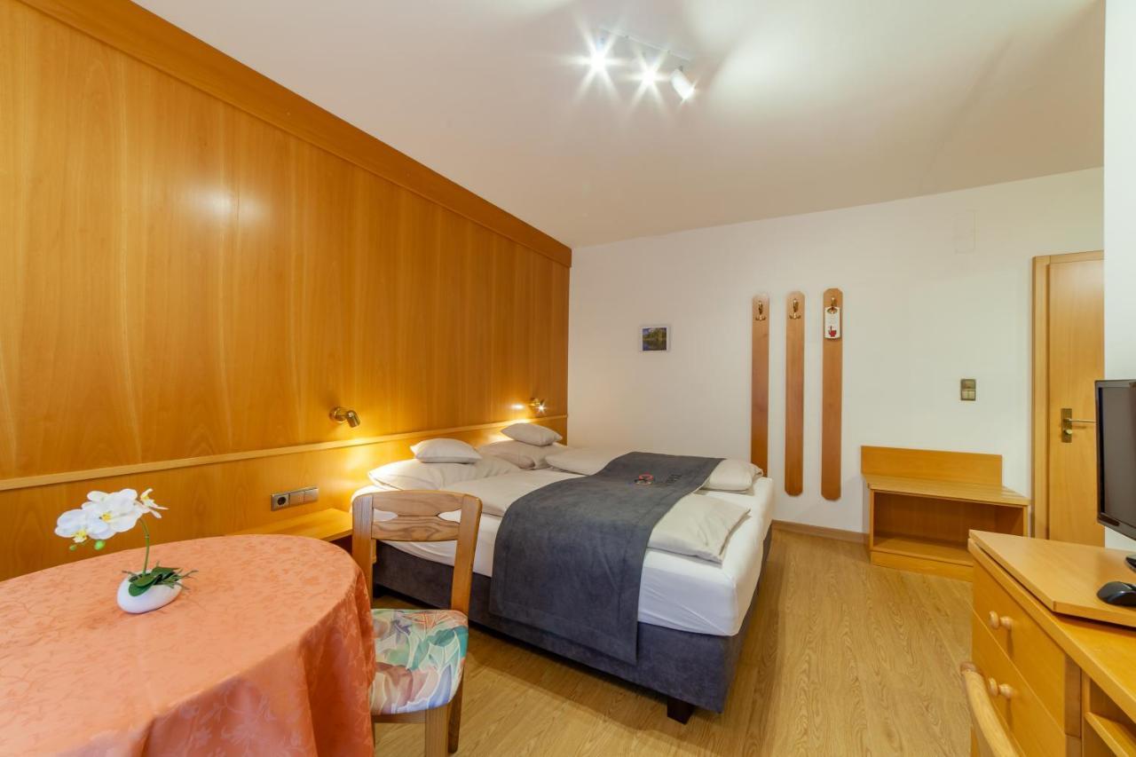 Hotel Olympia Dorf Tirol Exterior foto